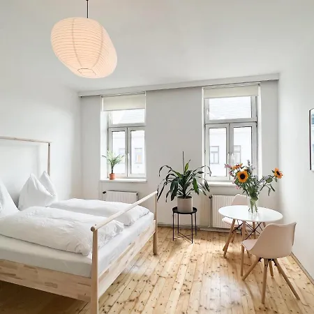 Central Apartment Next To Belvedere Castle Viena Exterior foto